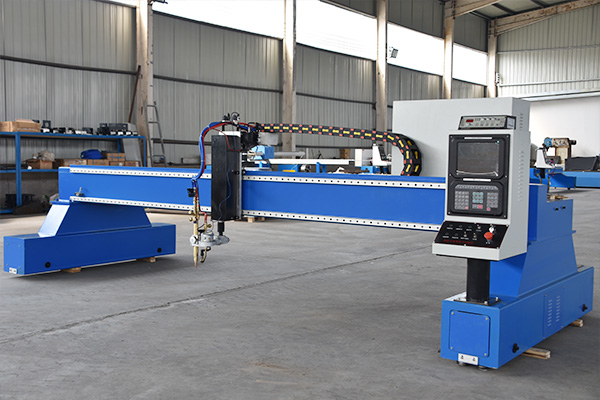 如何調(diào)節(jié)龍門式數(shù)控切割機噴嘴高度?