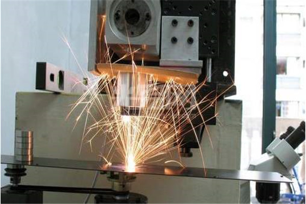 數(shù)控激光切割機(jī) 數(shù)控激光切割機(jī)