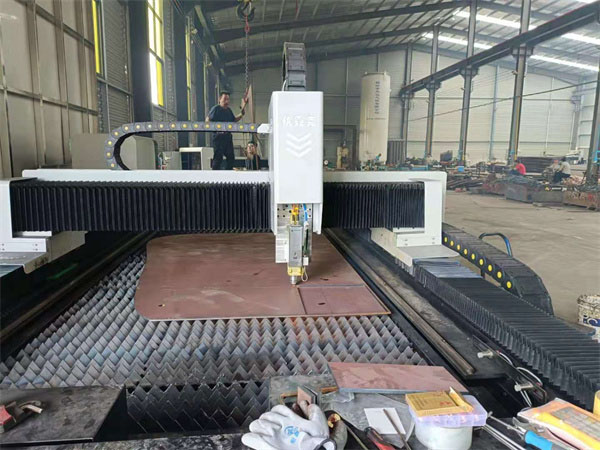 光纖激光切割機價格差異大的原因